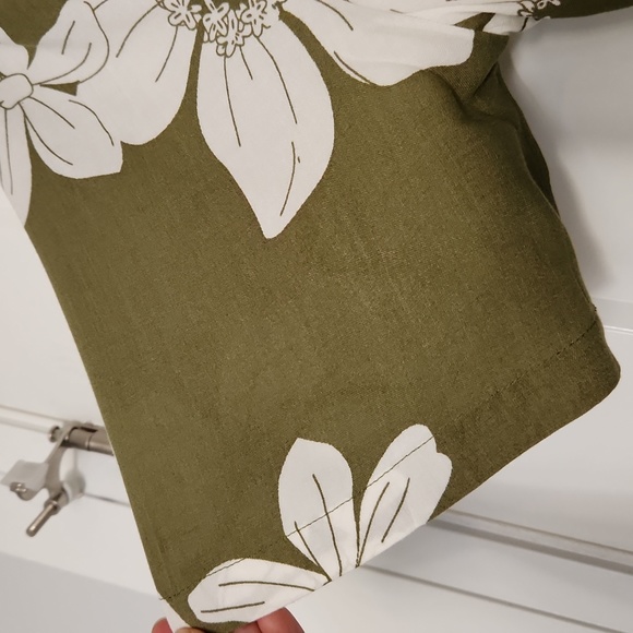 Roxy Romper - Picture 2 of 11